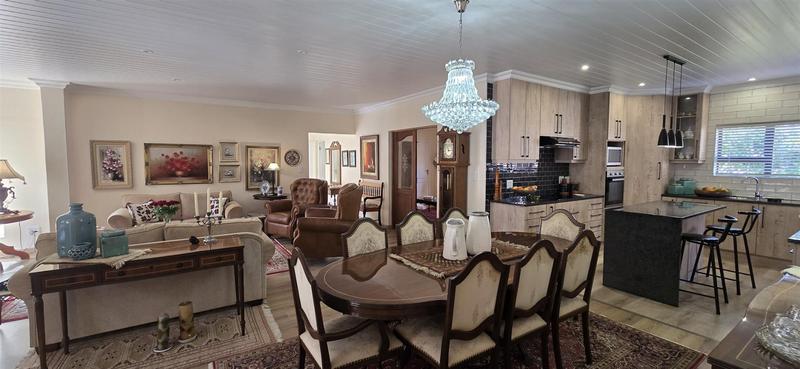 3 Bedroom Property for Sale in Outeniqua Strand Western Cape